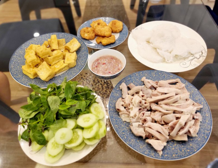 Đôi khi lại là những món nhậu đẹp mắt hơn cả nhà hàng.