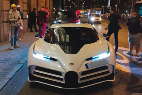 CR7 cầm lái Bugatti Centodieci giá 256 tỷ đồng chở bạn gái đi hẹn hò