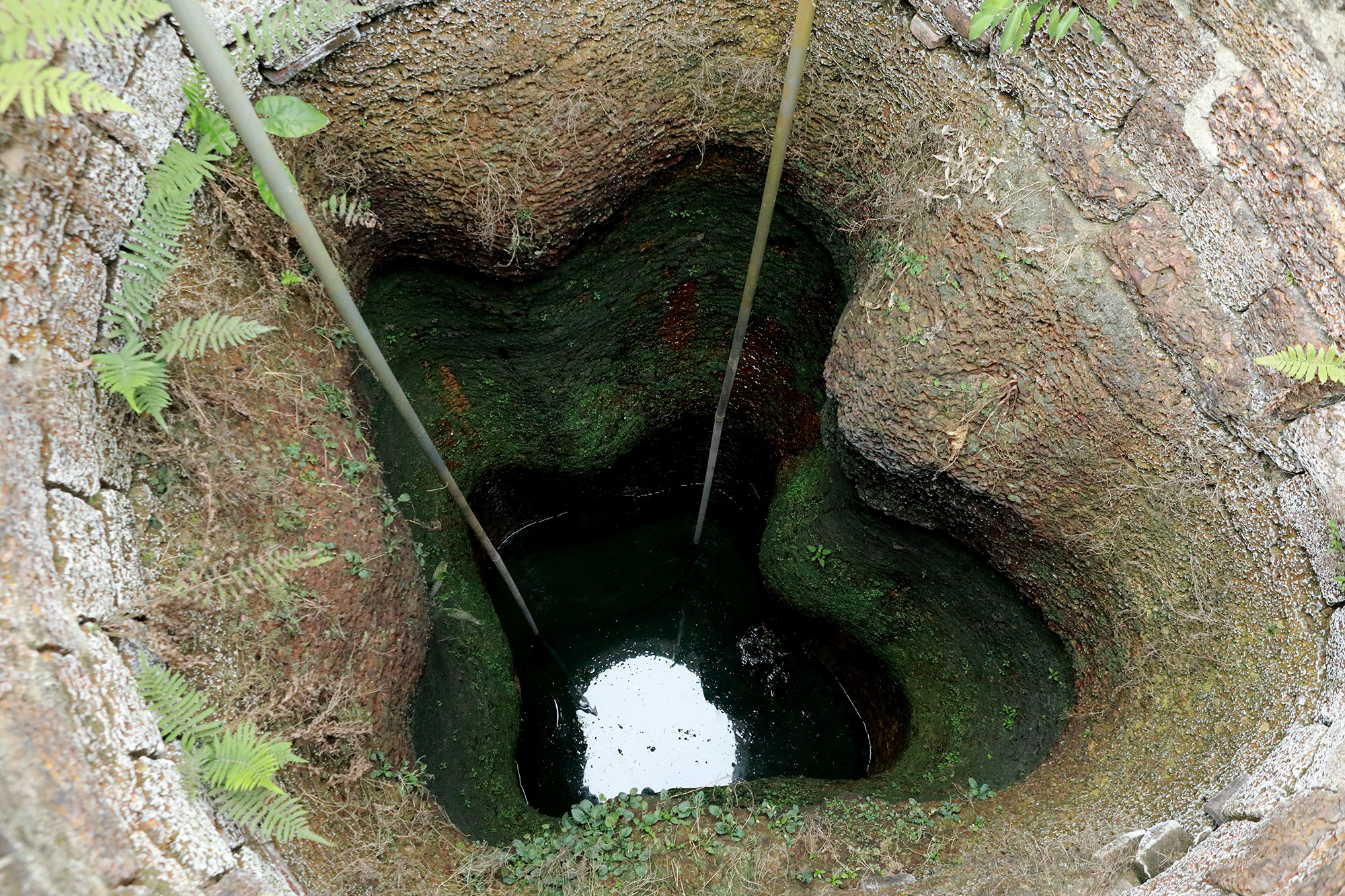 Đối với người dân nơi đây, giếng cổ đã trở thành một phần quan trọng trong cuộc sống. Cũng vì vậy, người dân trong làng luôn trân trọng, bảo tồn, giữ gìn những chiếc giếng còn sót lại.