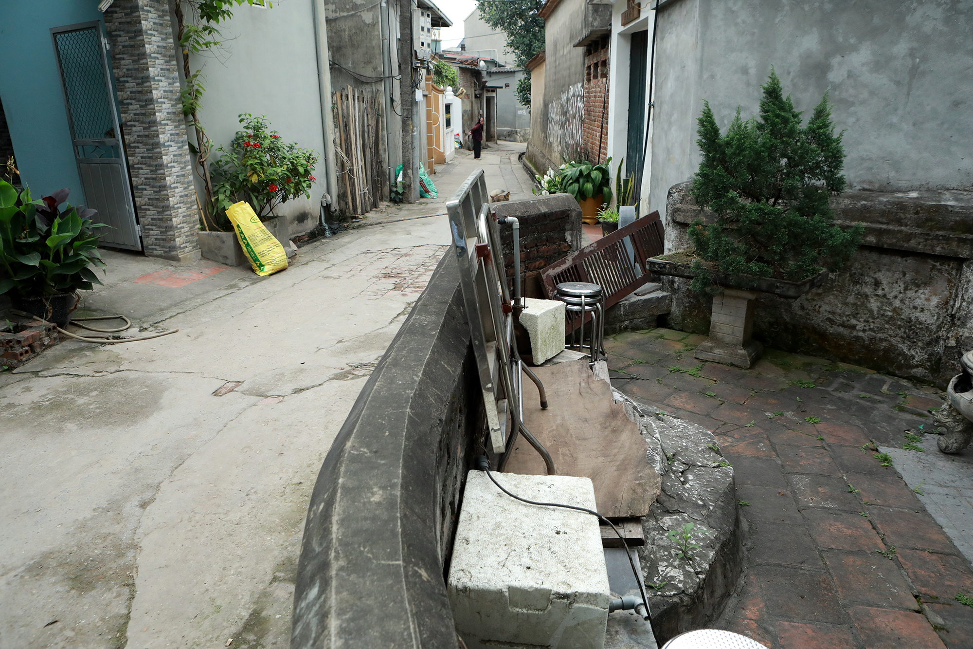 Bí ẩn giếng cổ có hình thù kì lạ ở Hà Nội - 15