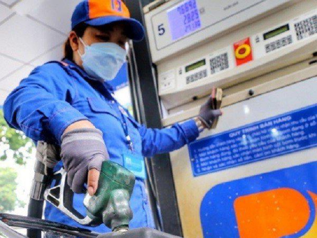 Thị trường - Tiêu dùng - "Đứt đà giảm", ngày mai xăng dầu quay đầu tăng giá