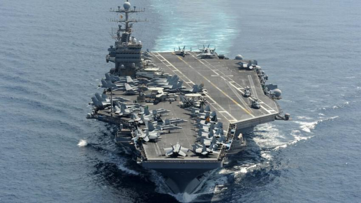 Tàu sân bay USS Abraham Lincoln thuộc lớp Nimitz của Hải quân Mỹ. Ảnh: 19FORTYFIVE