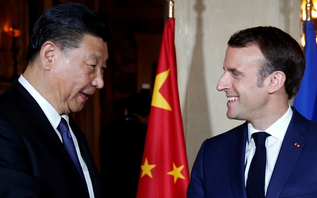 Chủ tịch Trung Quốc Tập Cận Bình và Tổng thống Pháp Emmanuel Macron. Ảnh: Reuters