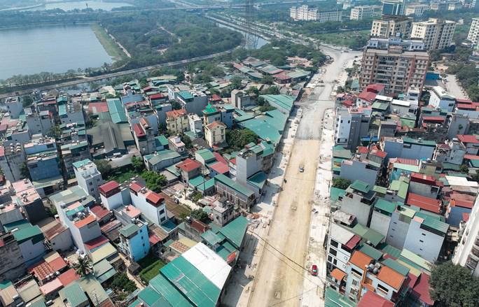 Dự án xây dựng đường nối khu đô thị Đồng Tàu - Tam Trinh tại quận Hoàng Mai, TP Hà Nội có chiều dài 1,9 km, mặt cắt ngang 30m với 4 làn đường, hè hai bên rộng 7,5 m/bên có tổng mức đầu tư là 500 tỉ đồng.