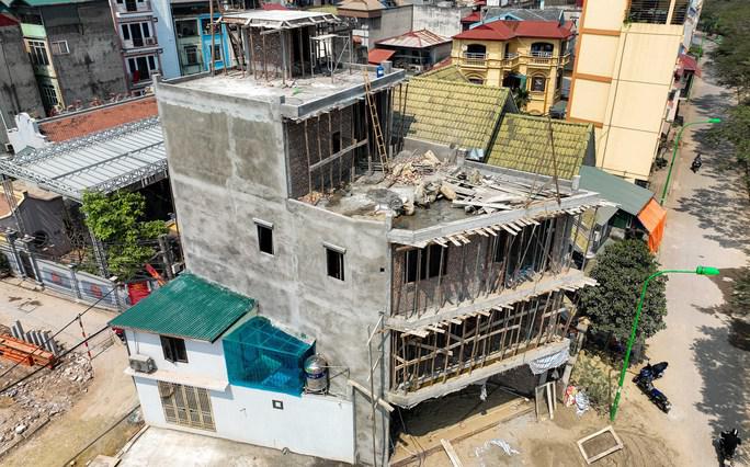 Theo đó, vị trí căn nhà này nằm tại ngách 42/197 Thịnh Liệt.