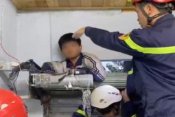 Tin tức trong ngày - Bé trai 11 tuổi ở Quảng Ninh bị cửa cuốn đè tử vong