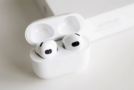 Độc lạ: chiếc AirPods được “độ” thành tai nghe có dây