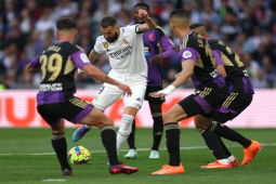 Video bóng đá Real Madrid - Valladolid: Đại tiệc 6 bàn, dấu ấn Benzema (La Liga)