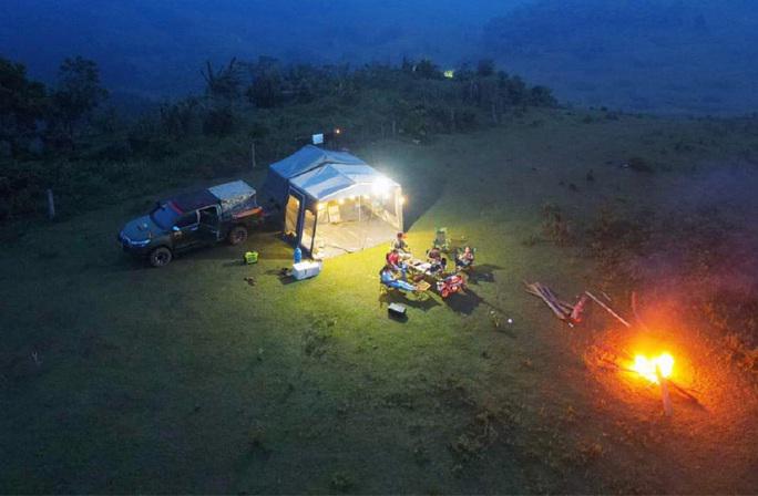 Nếu không du khách có thể liên hệ trước với những người dân bản địa để thuê lều bạt, nấu đồ ăn... thì chúng ta sẽ có được những chuyến đi trải nghiệm thật sự tuyệt vời, trọn vẹn