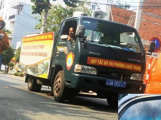 Đà Nẵng: CSGT phạt xe biển xanh hết hạn đăng kiểm nhưng vẫn lưu thông