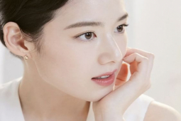 Làm đẹp - Cách làm mềm da mí mắt khô hạn khiến bạn già thêm chục tuổi