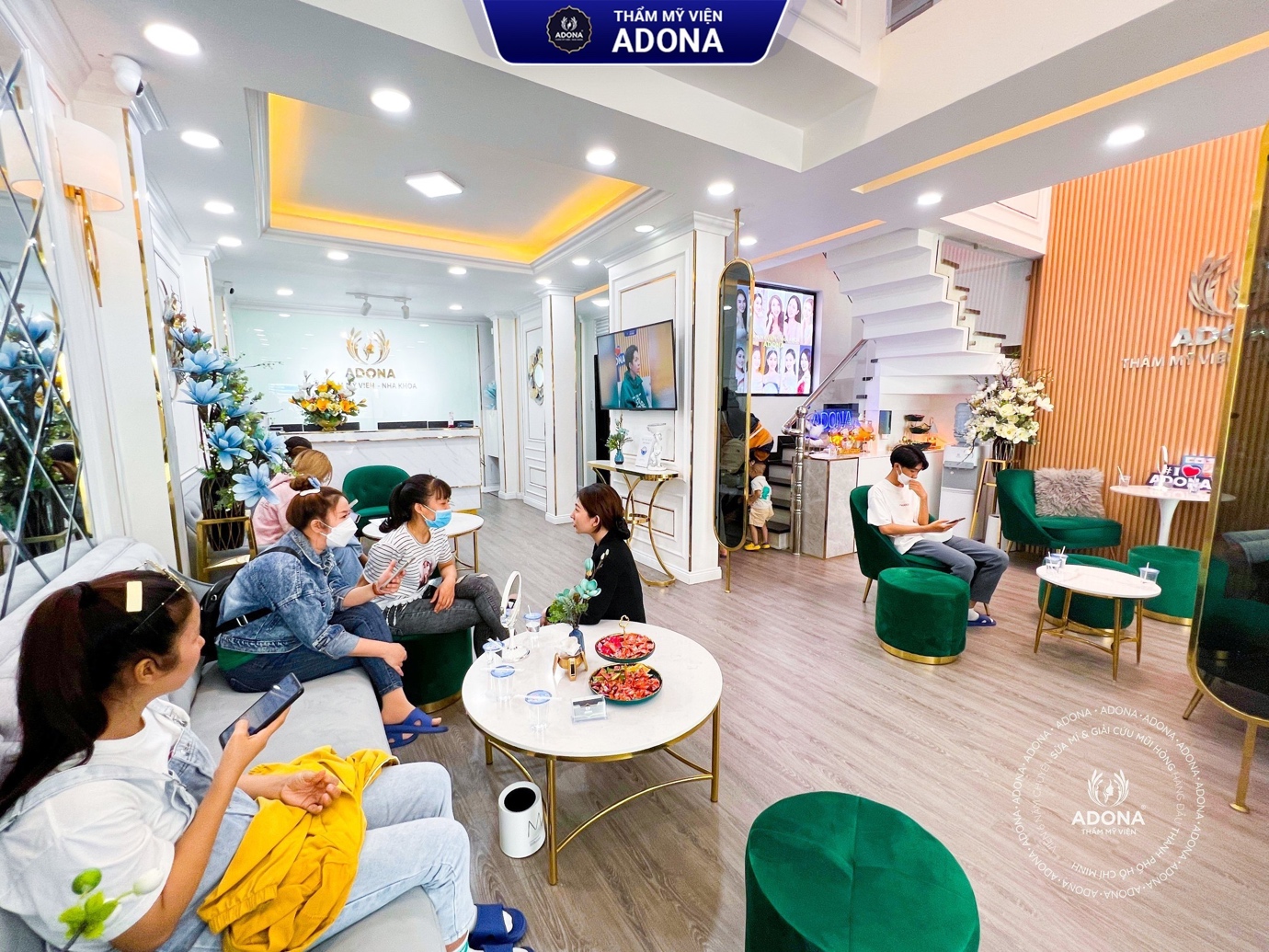 Thẩm mỹ viện Adona có không gian hiện đại, sang trọng, mang đến cho khách hàng những trải nghiệm tốt nhất