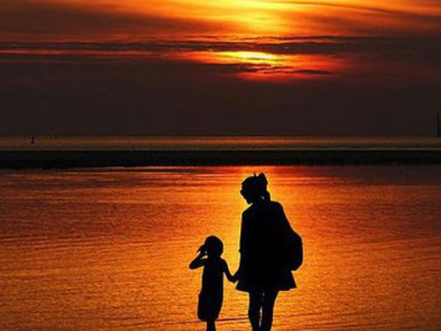 Bạn trẻ - Cuộc sống - Làm bố, mẹ đơn thân: Tự do đi kèm với áp lực và cách giải stress của những người trong cuộc