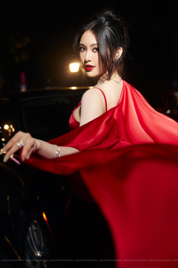 Hotgirl The Face 2022 gây xôn xao mạng xã hội vì tin đồn mới 22 tuổi đã sở hữu nhà 30 tỷ, xe Porche - 3