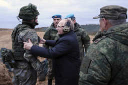 Ông Putin ký sắc lệnh mở quỹ đặc biệt hỗ trợ lính Nga tham chiến ở Ukraine