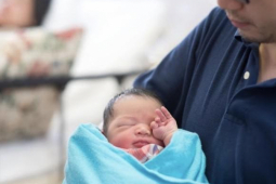 Tin tức trong ngày - Đề xuất nam giới nghỉ thai sản 1 tháng, Bộ LĐ-TB&amp;XH nói gì?