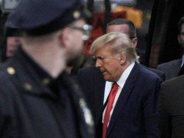 Thế giới - Điều bất ngờ nhất trong cáo trạng dành cho ông Trump