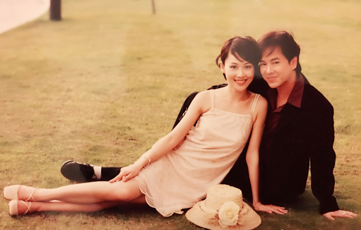 Năm ngoái, Trần Gia Huy đăng ảnh thời trẻ của hai vợ chồng nhân kỷ niệm ngày cưới
