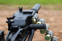 Media - Súng phóng lựu lợi hại của Nga bắn như mưa, tầm bắn 2.500 mét