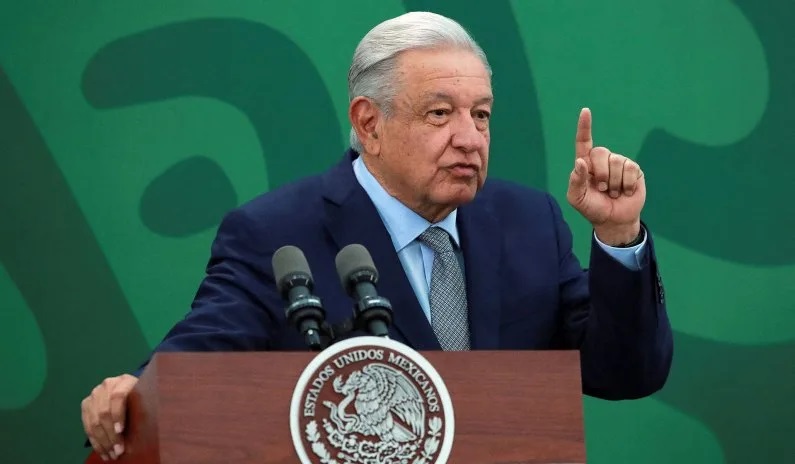 Tổng thống Mexico Andrés Manuel López Obrador viết thư gửi ông Tập nhờ giúp đỡ. Ảnh: National Review