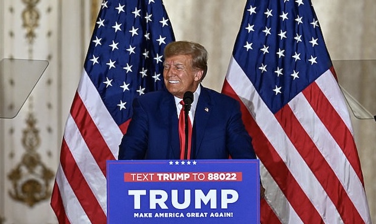 Ông Trump phát biểu tại dinh thự Mar-a-Lago.