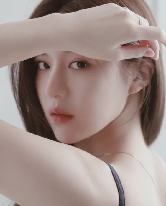 Những cách căng da mặt trẻ như thiếu nữ không cần dao kéo - 2