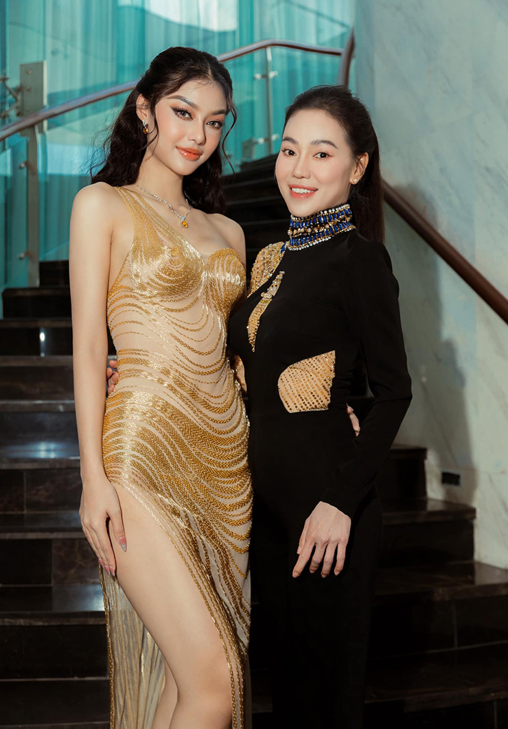 4 mỹ nhân Việt đẹp lộng lẫy trên thảm đỏ nhờ trang phục tinh tế - 11