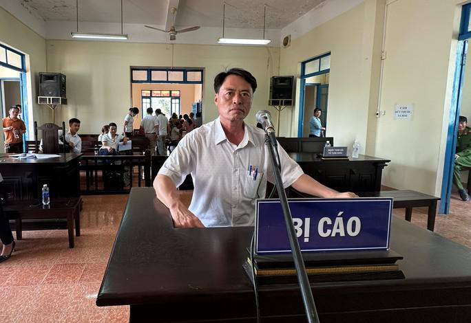 Bị cáo Nguyễn Hữu Quảng tại phiên tòa ngày 6-4-2023