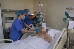 Diễn biến sức khỏe các nạn nhân trong vụ ô tô ”điên” tông 17 xe máy ở Hà Nội