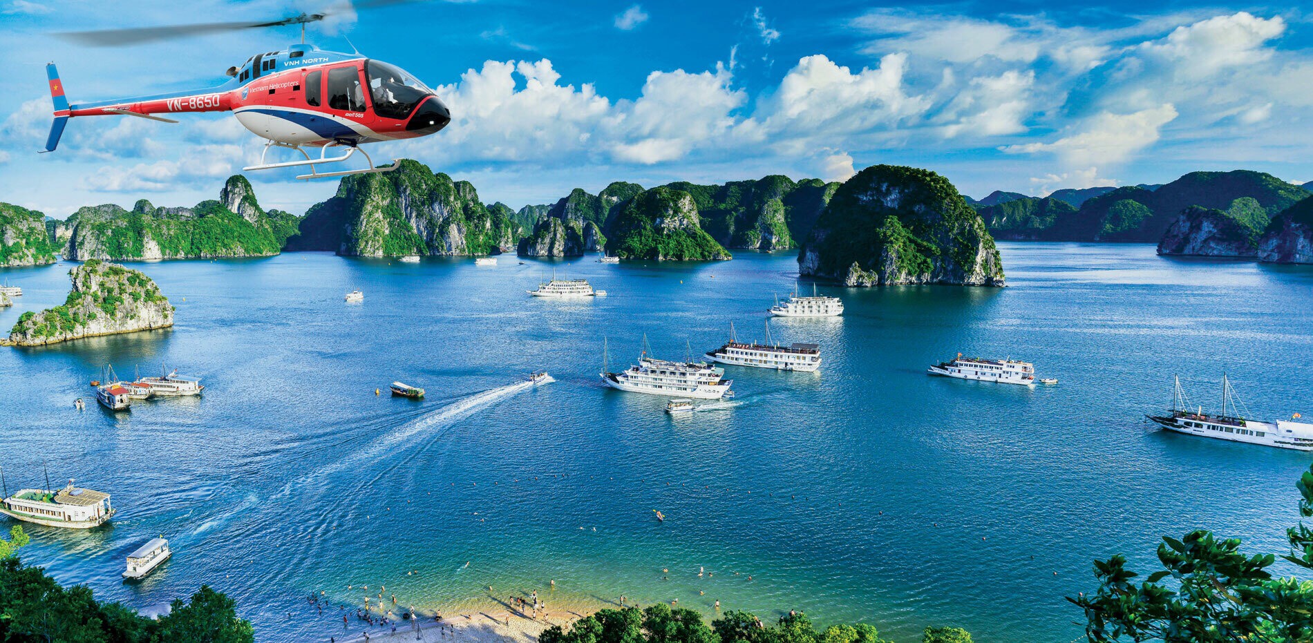 Tour ngắm vịnh Hạ Long bằng trực thăng giá tiền triệu tùy theo số phút bay - 2