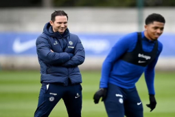 Bóng đá - Lampard ra sân tái hợp Chelsea: Dàn sao tươi cười, fan mơ hạ Real vô địch Cúp C1