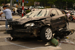 Tin tức trong ngày - Từ vụ ô tô "điên" tông 17 xe máy: Cách tránh đạp nhầm chân phanh sang chân ga