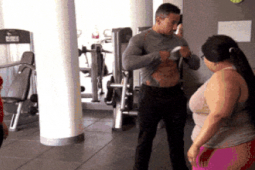 Tranh vui - Đỡ không nổi với những khoảnh khắc chị em "xỉu ngang xỉu dọc"