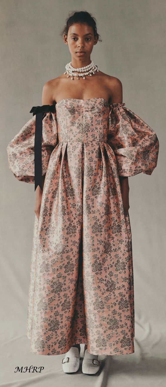 Bạn đã biết cách chọn đúng kiểu cổ áo phù hợp nhất với mình? - 5