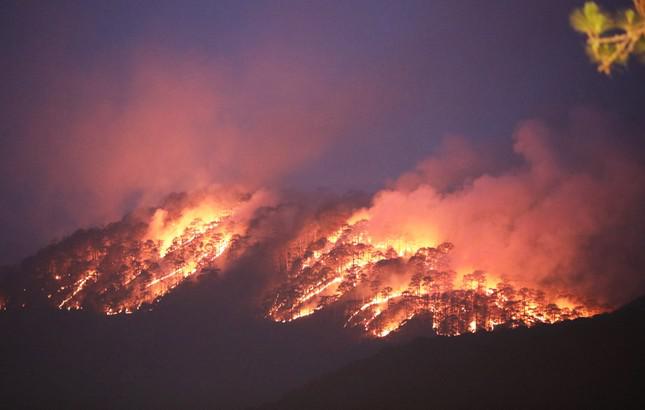 Cháy lớn ở đèo Prenn
