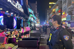 Tin tức trong ngày - Theo chân tổ công tác Công an TPHCM kiểm tra chốn ăn chơi ở phố Tây lúc nửa đêm