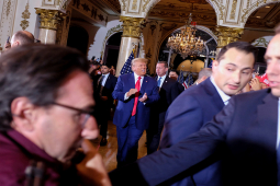 Thế giới - NÓNG trong tuần: Ông Trump thắng kiện, nữ diễn viên Stormy Daniels phải bồi thường