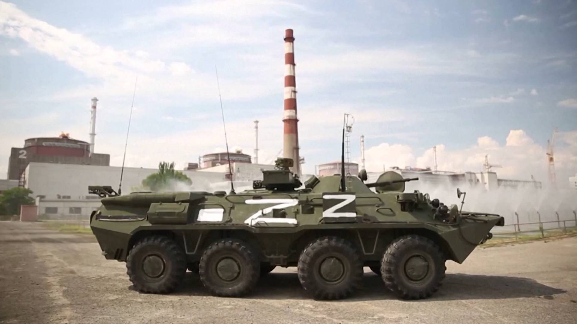 Nga bố trí lực lượng phòng thủ ở nhà máy điện hạt nhân Zaporizhia (ảnh: RT)