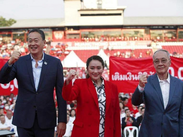 Con gái ông Thaksin Shinawatra chính thức trở thành ứng viên tranh cử Thủ tướng Thái Lan