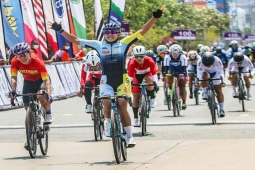 Nóng nhất thể thao tối 9/4: Nguyễn Thị Thật thắng chặng đầu tiên ở Tour of Thailand
