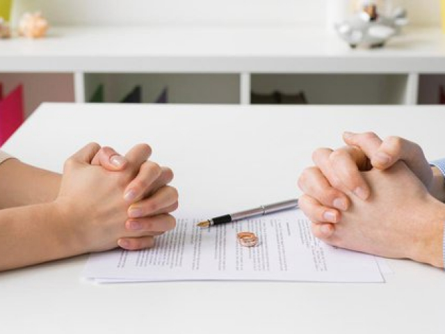 Bạn trẻ - Cuộc sống - Người đàn ông lớn tuổi tiết lộ lý do bỏ vợ khiến đối tượng xem mắt "chạy mất dép"