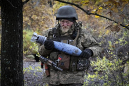 Báo Mỹ: Tình cảnh của lính Ukraine những ngày thiếu đạn dược nghiêm trọng
