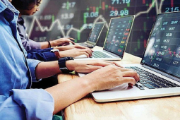 Kinh doanh - Bao nhiêu người đang đổ tiền vào "sân chơi nóng"?