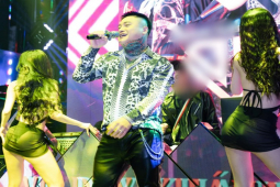 Đời sống Showbiz - "Hoàng tử hội chợ" bị ném đá lên sân khấu, đập xe, chủ nợ vây kín nhà đòi tiền giờ ra sao?