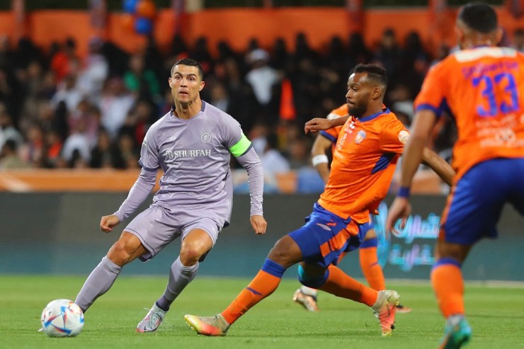 Ronaldo gây thất vọng trong trận hòa của Al Nassr trước Al Feiha