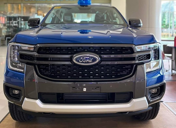 Ford Ranger sắp có thêm bản Sport tại Việt Nam, giá 864 triệu đồng - 2