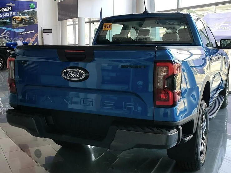Ford Ranger sắp có thêm bản Sport tại Việt Nam, giá 864 triệu đồng - 4