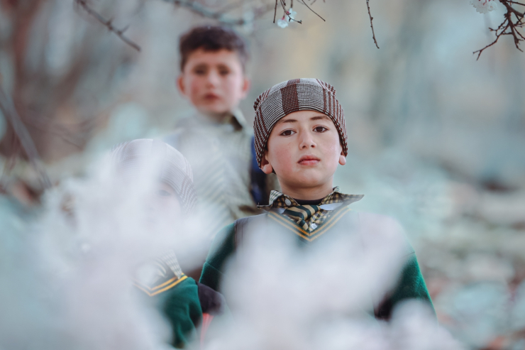 Những ‘thiên thần’ xinh nép mình sau dãy tuyết sơn - 7