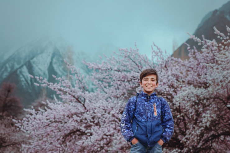 Những ‘thiên thần’ xinh nép mình sau dãy tuyết sơn - 14