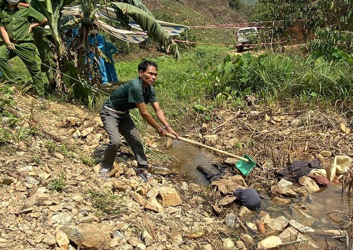 Cơ quan Công an dựng lại hiện trường vụ K'Hài sát hại con rể